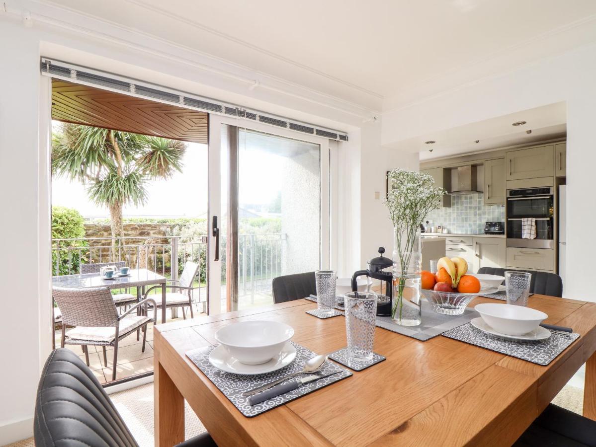 The Wesley Apartment Falmouth Bagian luar foto