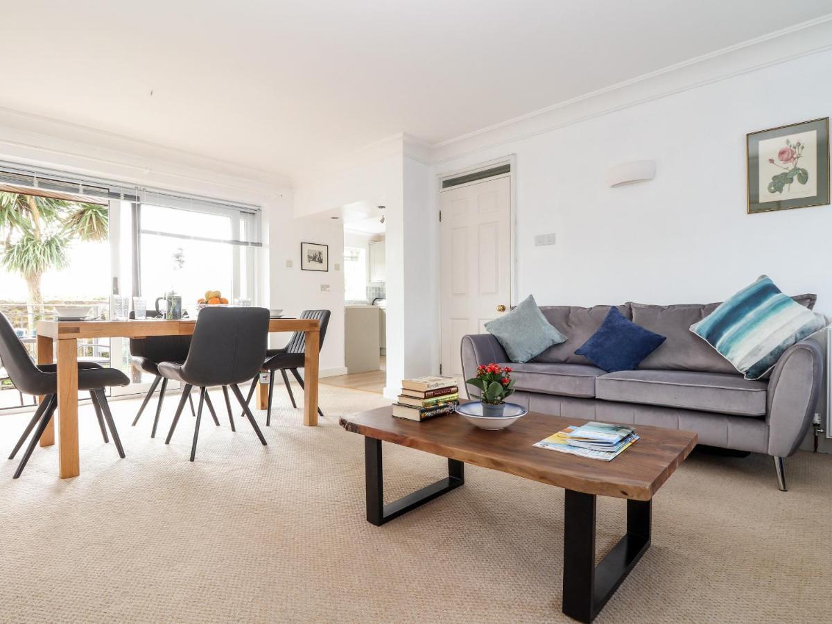 The Wesley Apartment Falmouth Bagian luar foto