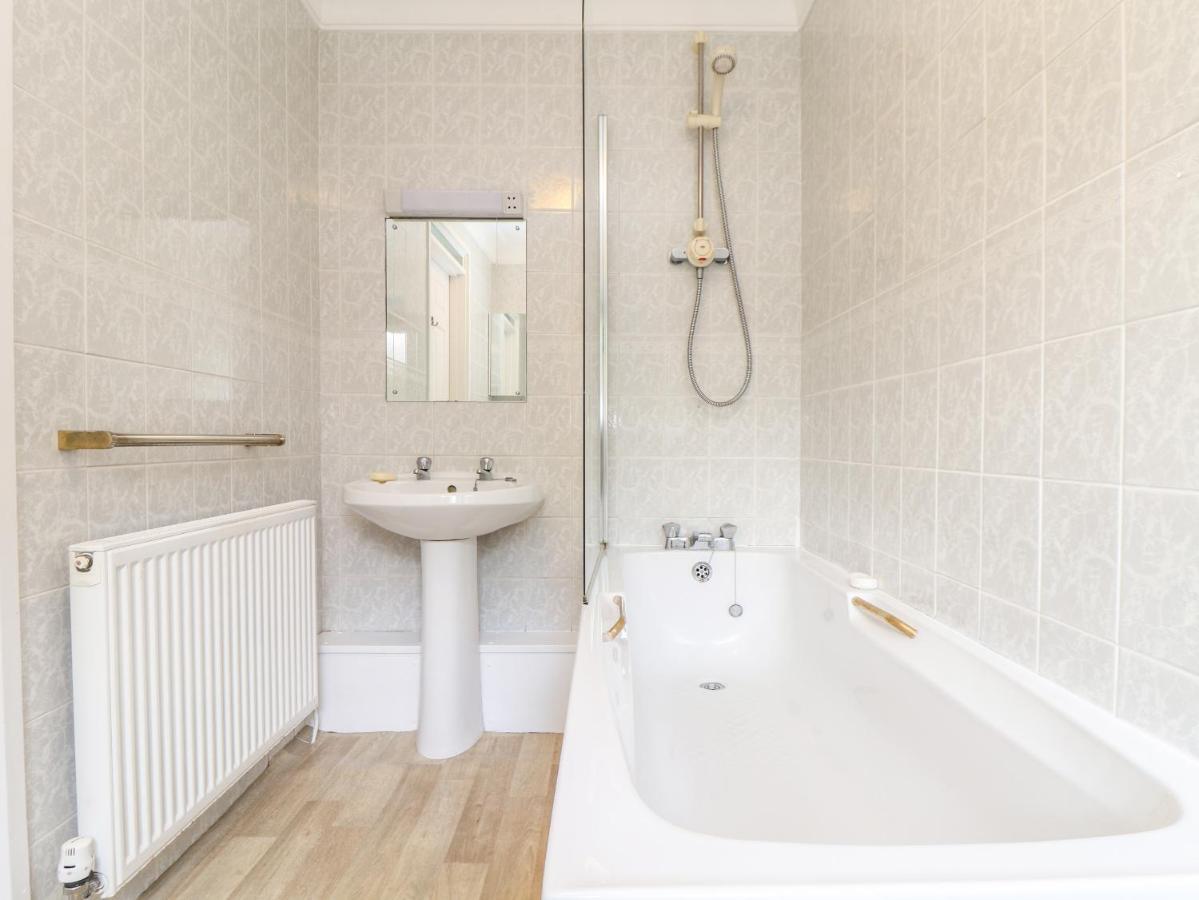 The Wesley Apartment Falmouth Bagian luar foto